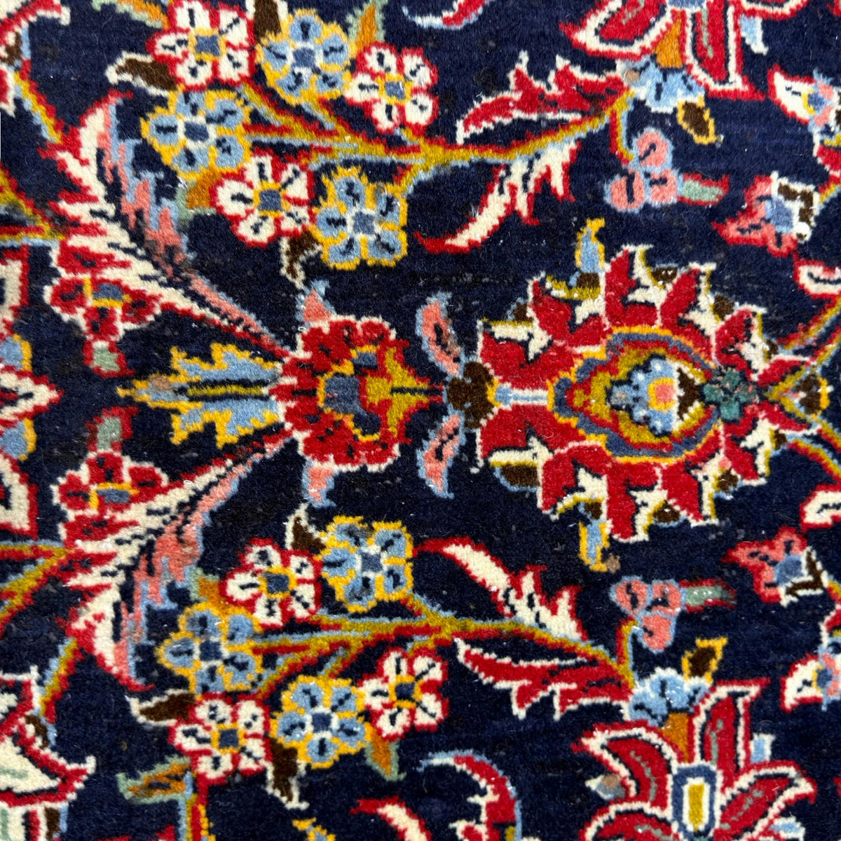 409 x 300 cm Hand Knotted Navy & Red Persian Kashan – Wool Rug