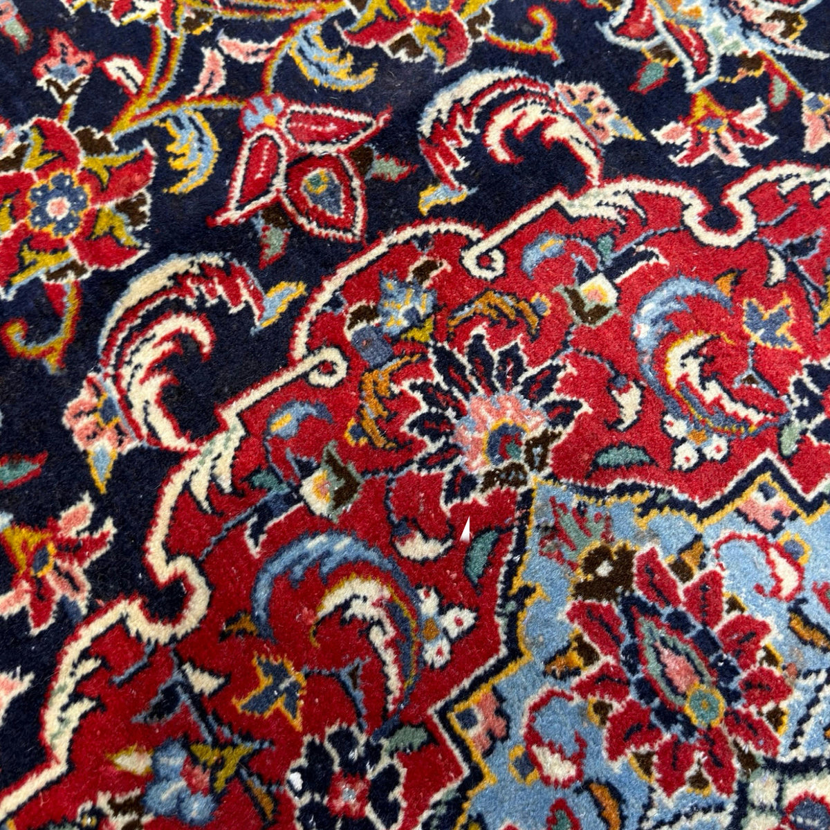 409 x 300 cm Hand Knotted Navy & Red Persian Kashan – Wool Rug