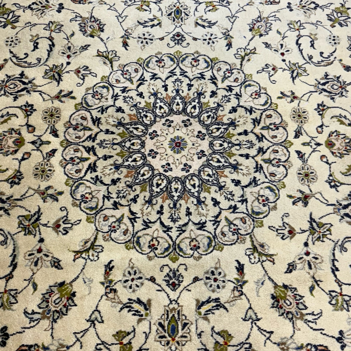 346 x 246 cm Hand Knotted Persian Kashan Wool Rug