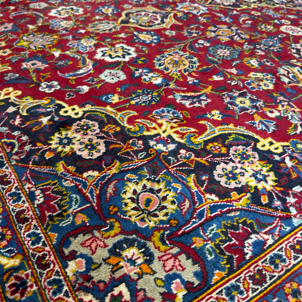 426 x 290 cm Red/Gold Persian Kashan Hand-Knotted – Wool Rug