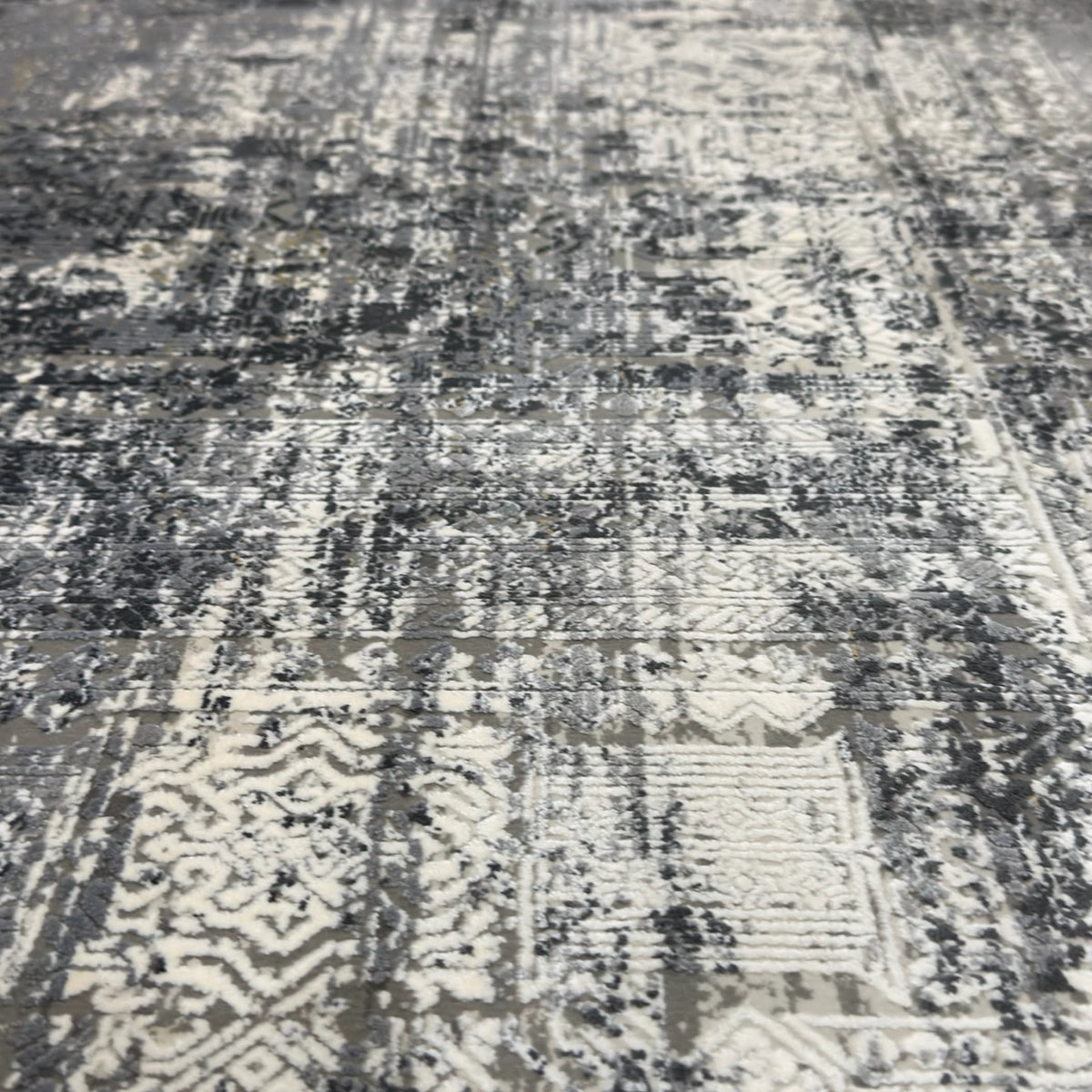 290 x 200 cm Milat Aspendos Modern Distressed Rug – Grey & Anthracite