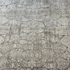 290 x 200 cm Milat Modern Distressed Viscose & Acrylic Rug – Cream/Grey