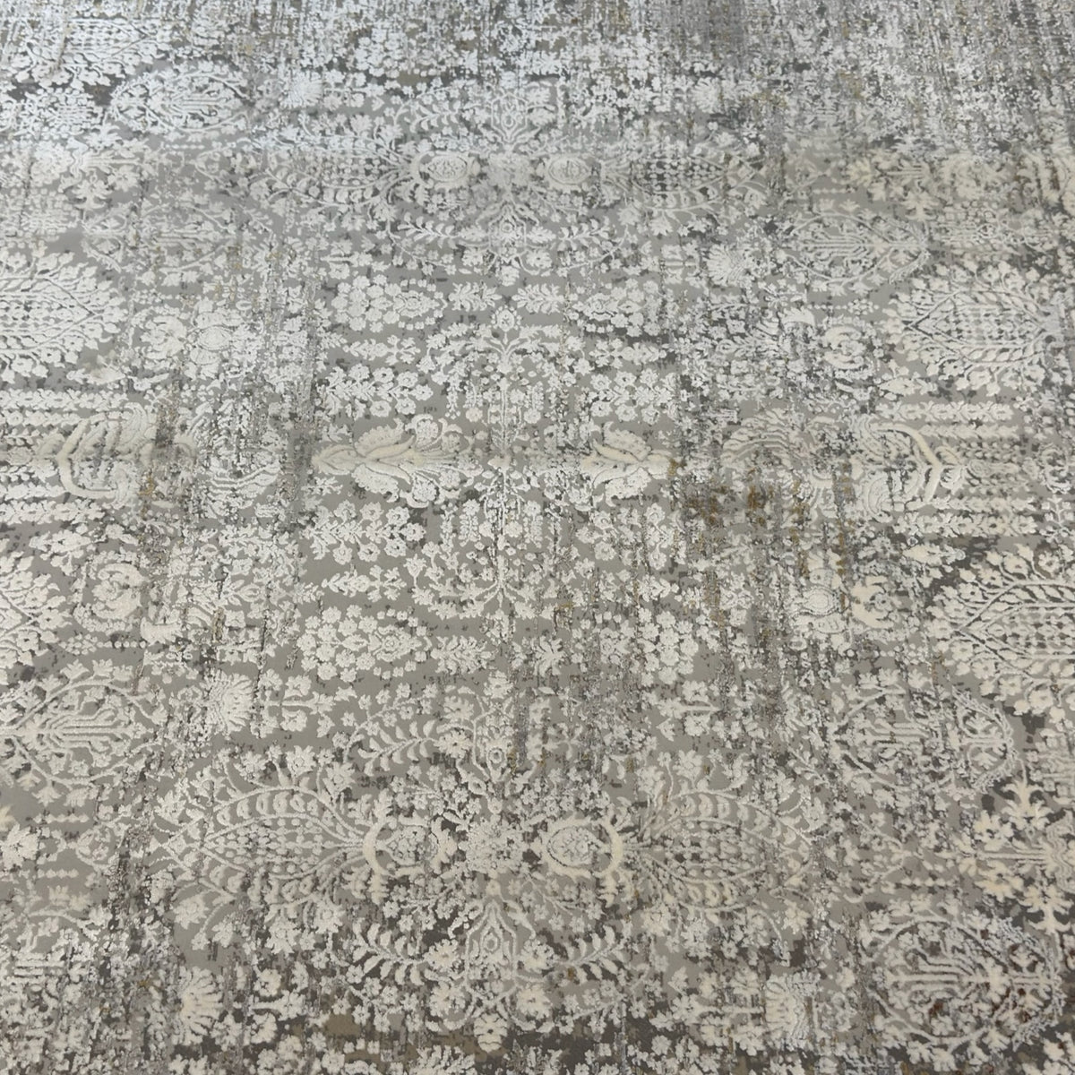 290 x 200 cm Milat Modern Distressed Viscose & Acrylic Rug – Cream/Grey