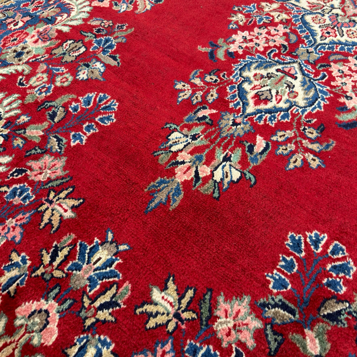 340 x 245 cm Vintage Hand-Knotted Persian Lilihan Wool Rug – Red & Navy