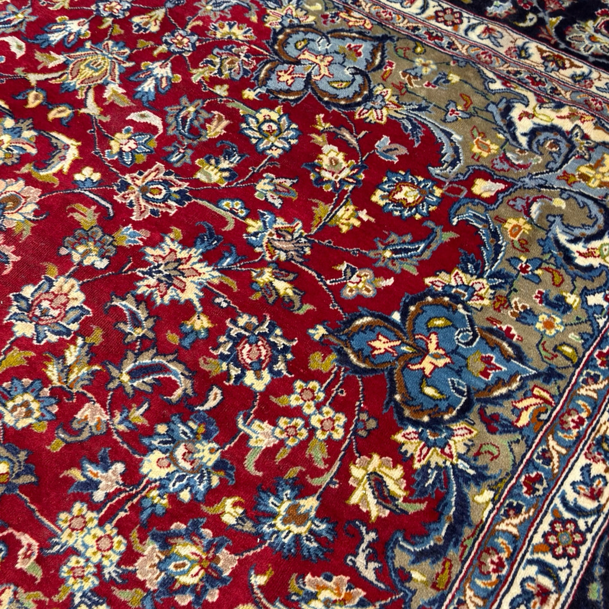 400 x 295 cm Persian Najafabad Hand-Knotted Red Wool Rug