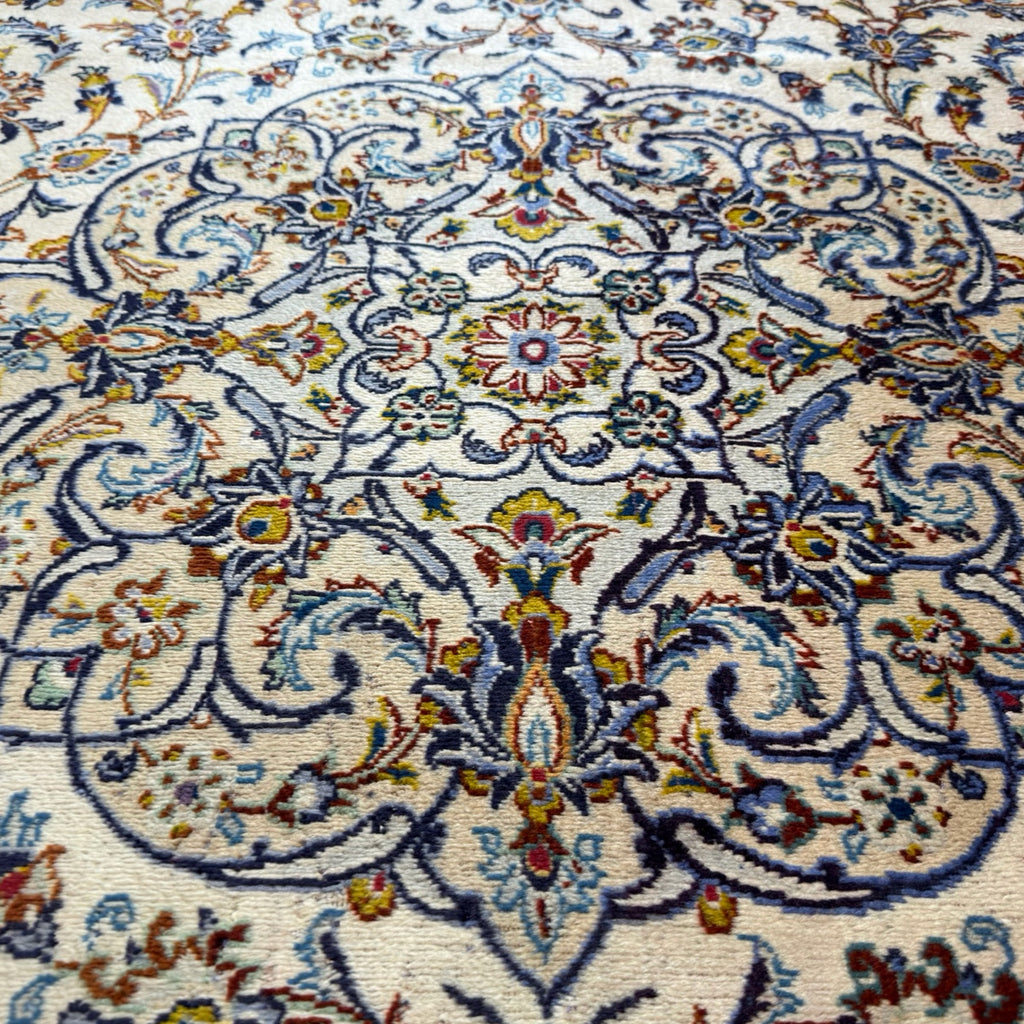 355 x 266 cm Persian Kashan Hand-Knotted Cream Wool Rug