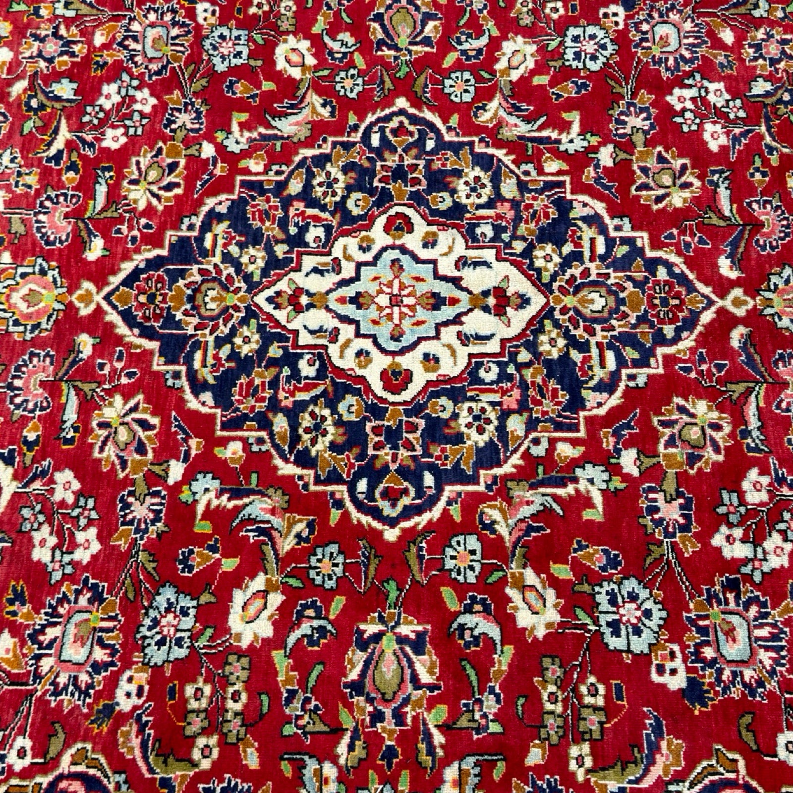350 x 250 cm Hand-Knotted Persian Kashan Rug