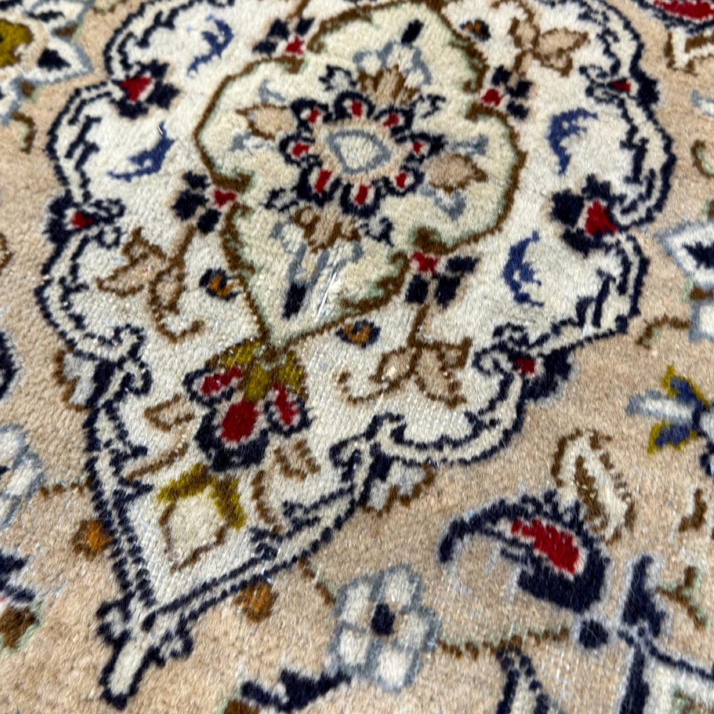 295 x 203 cm Hand-Knotted Persian Kashan Rug