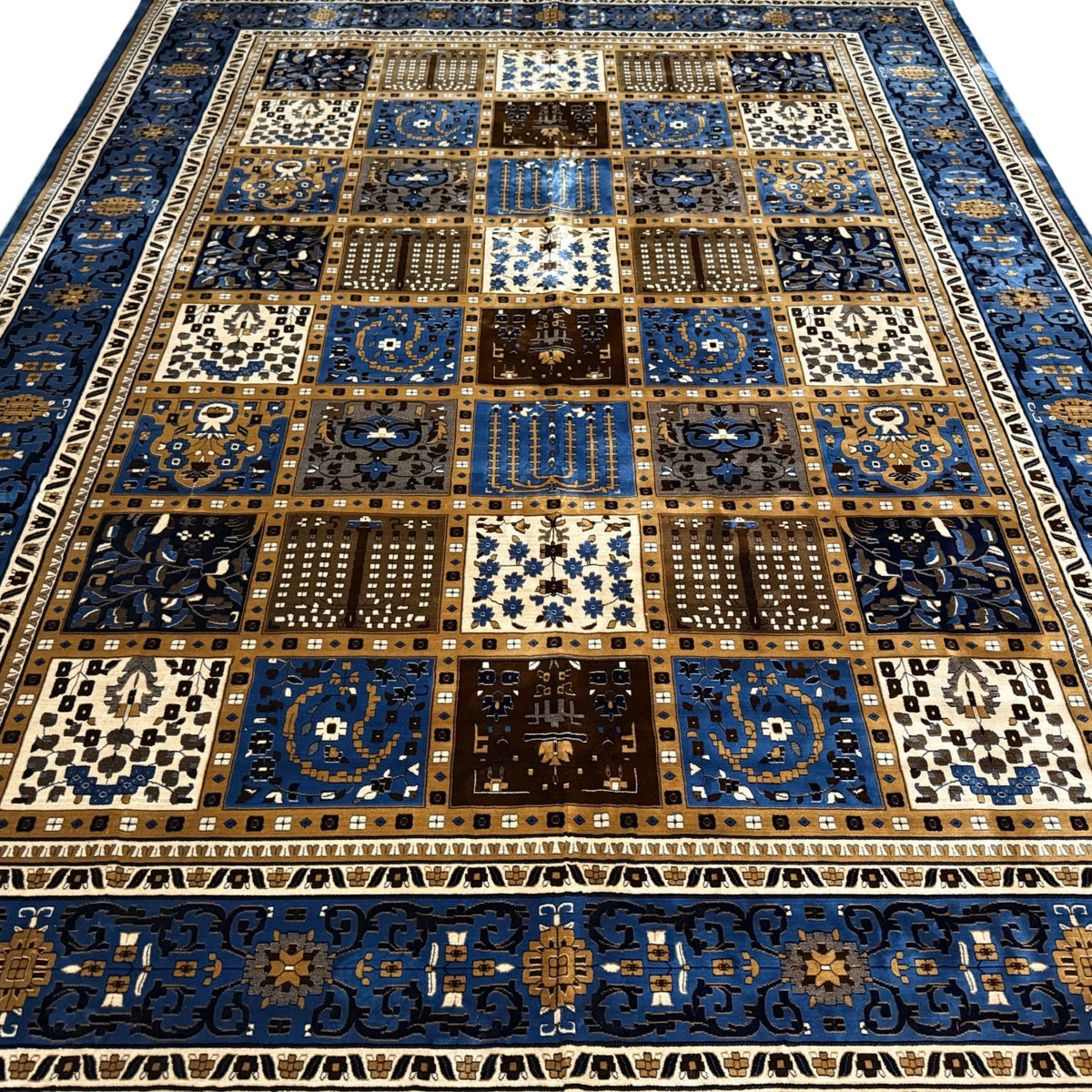400 x 300 cm Blue Beige Bakhtiari Design Machine-Made Rug