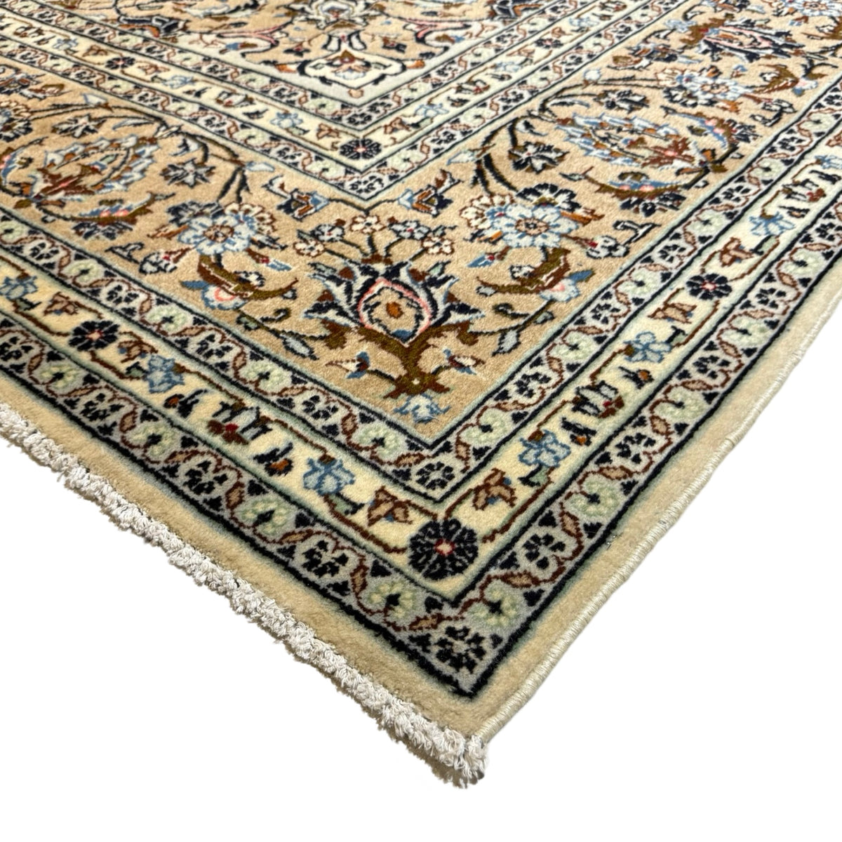 341 x 252 cm Hand Knotted Persian Kashan Cream Wool Rug