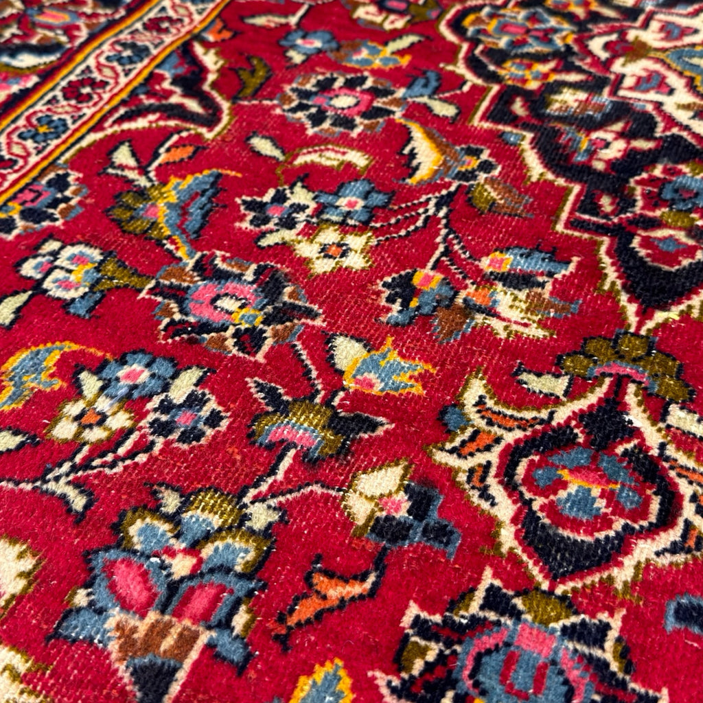 156 x 104 cm Hand-Knotted Persian Kashan Wool Rug