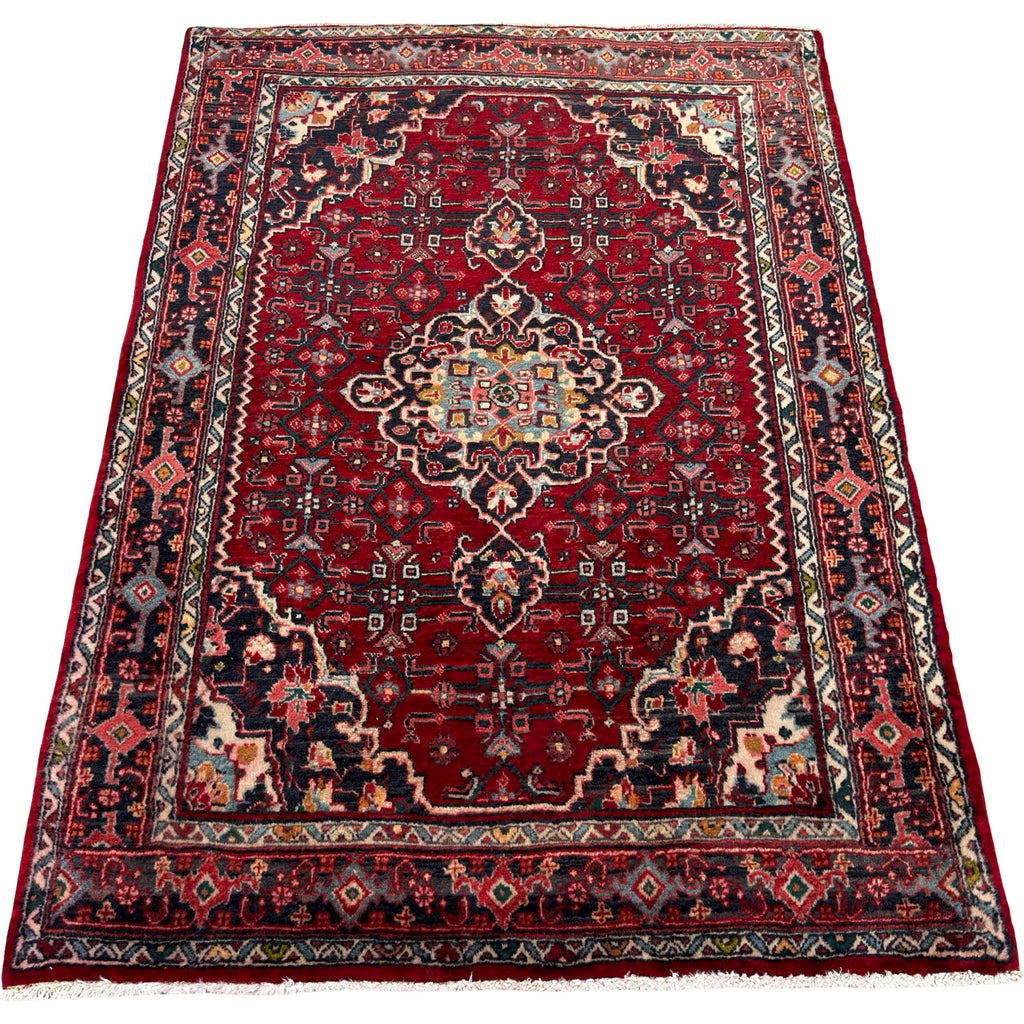 150 x 110 cm Hand-Knotted Persian Sarough Wool Rug