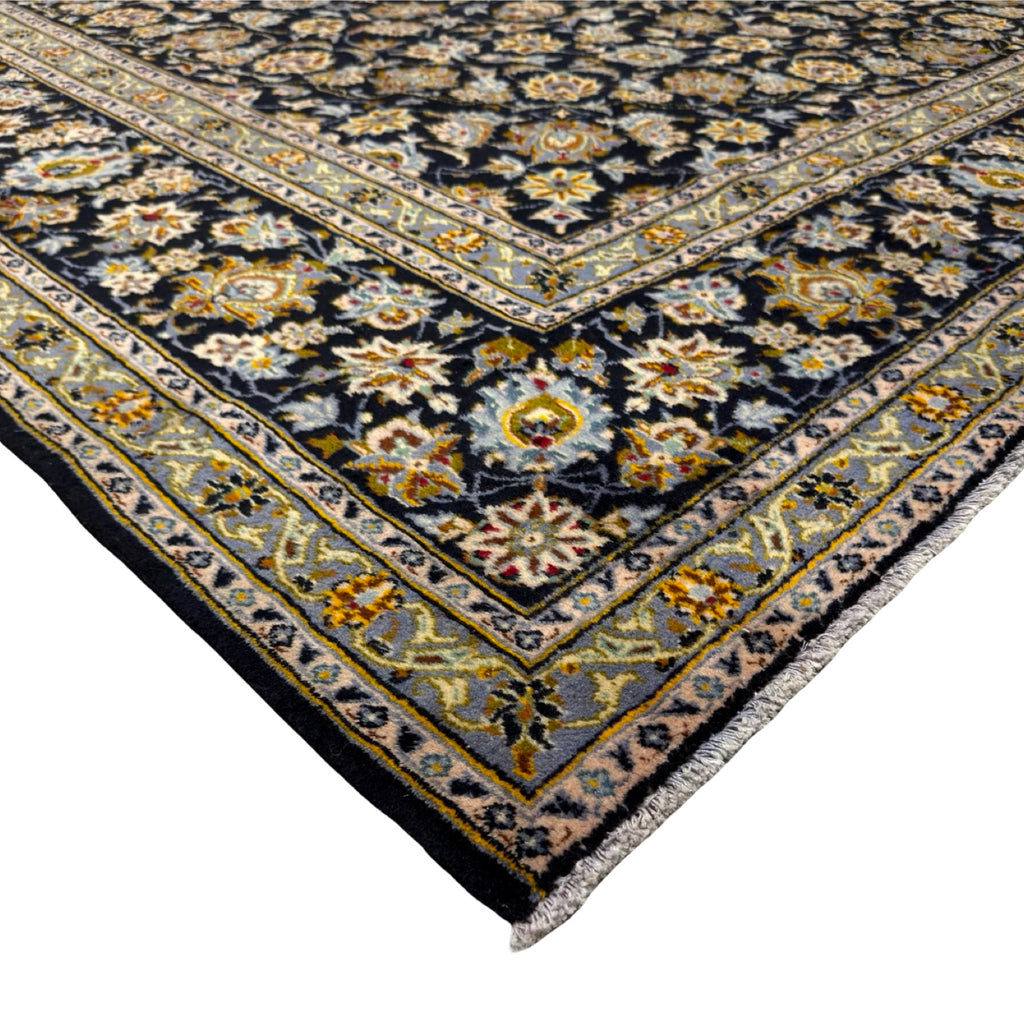 412 x 314 cm Hand-Knotted Persian Kashan Medallion Rug