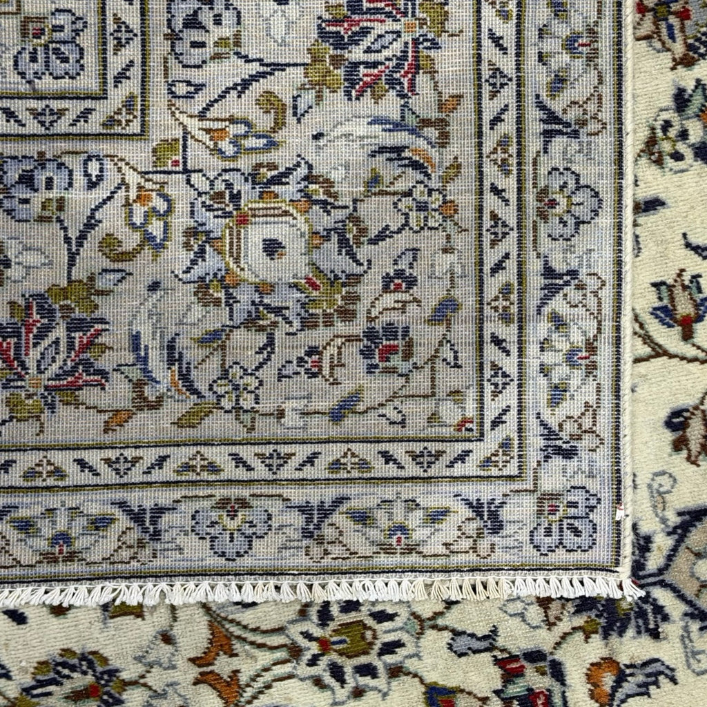 342 x 244 cm Hand-Knotted Persian Vintage Kashan Wool Rug – Ivory & Beige