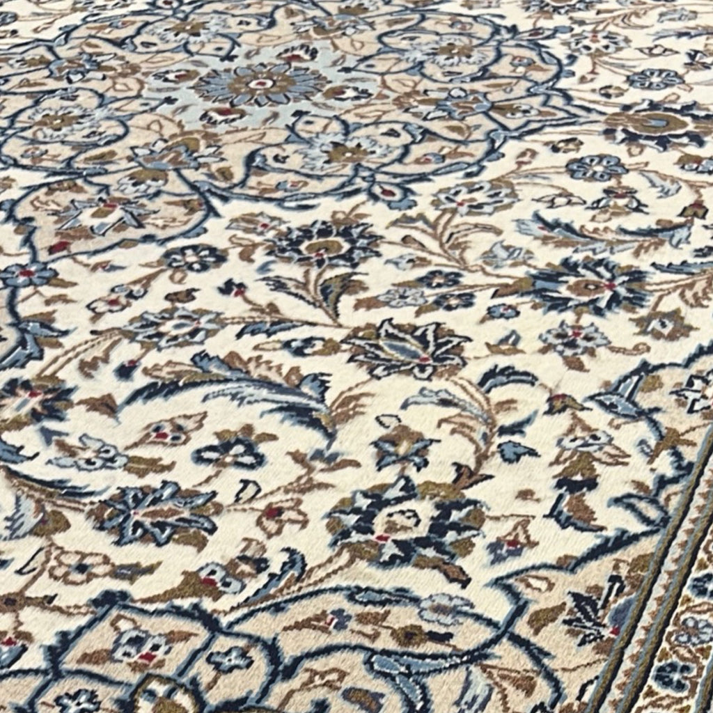 302 x 200 cm Hand Made Persian Floral Kashan Rug