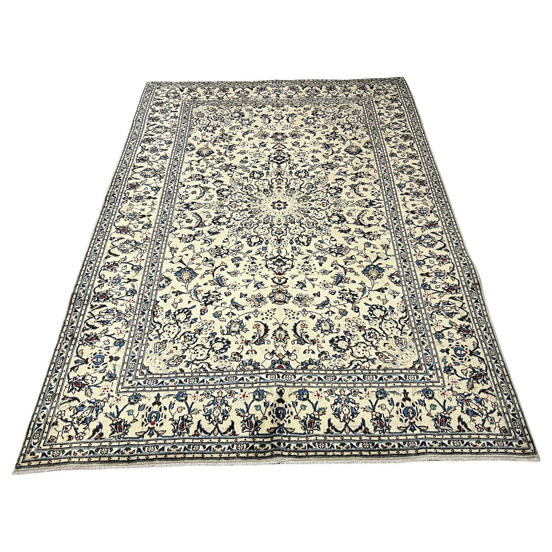 301 x 197 cm Hand-Knotted Floral Persian Kashan Cream Wool Rug