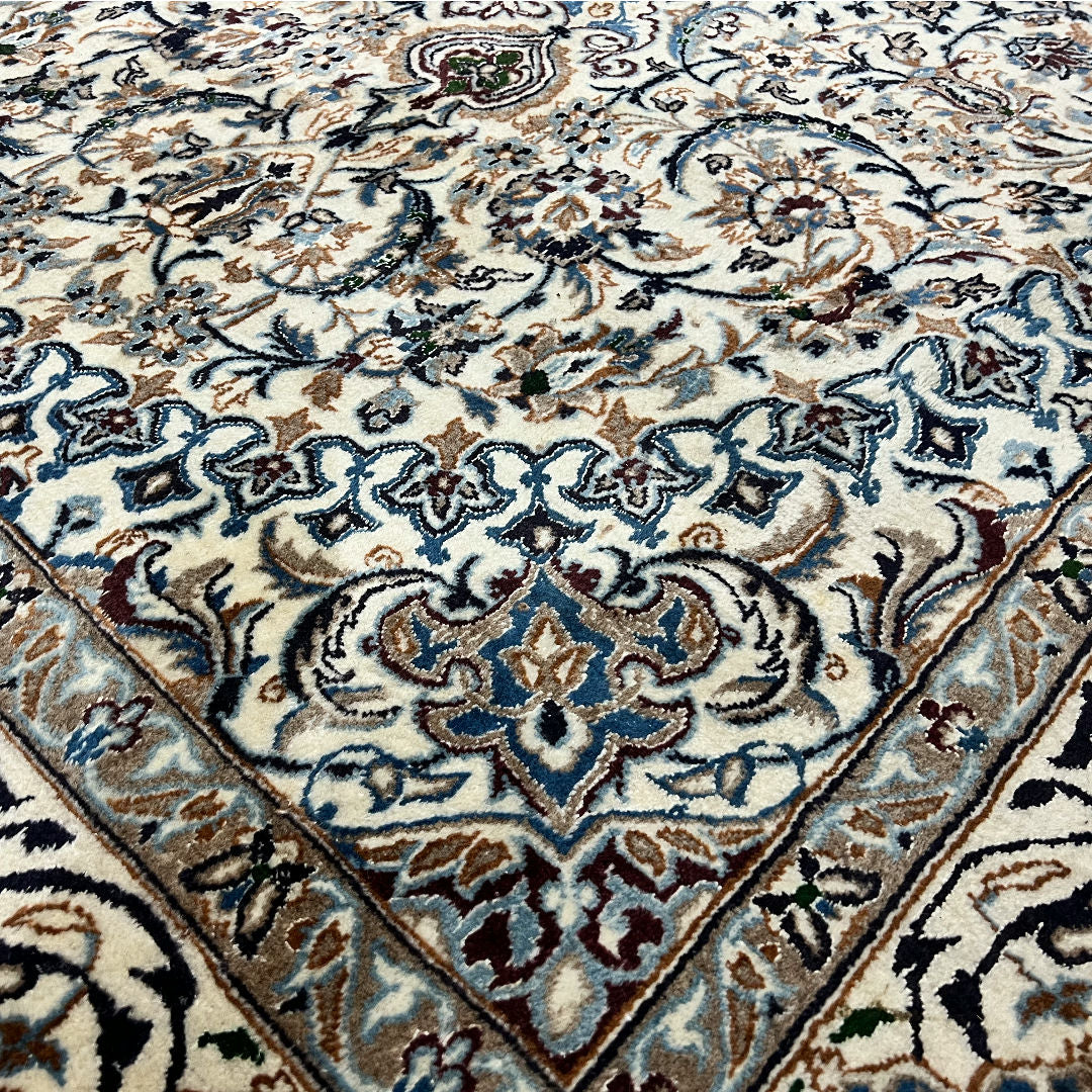 307cm x 195cm Hand-Knotted Persian Nain