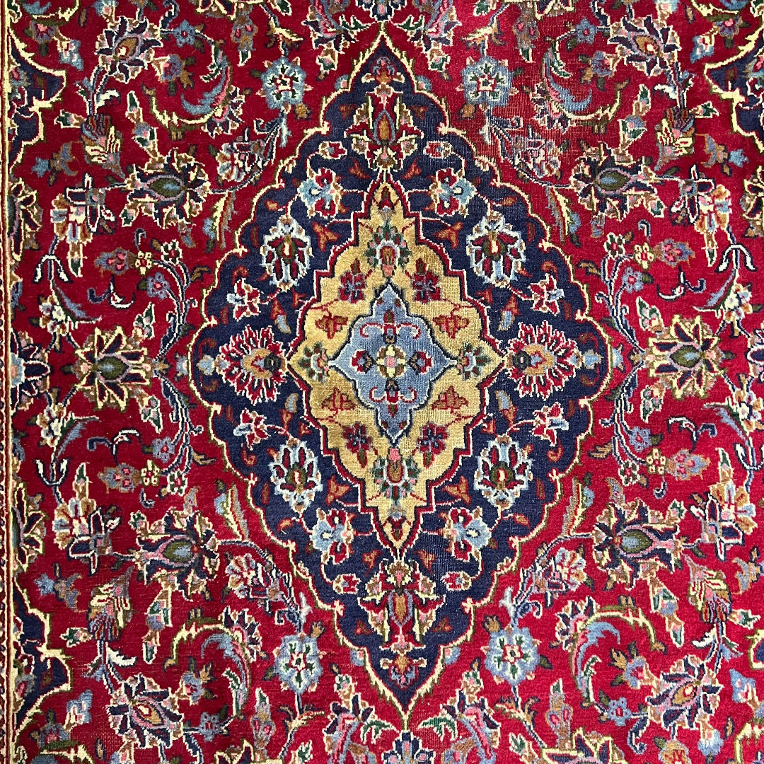 284cm x 190cm Hand-Knotted Persian Mashad - Wool Rug
