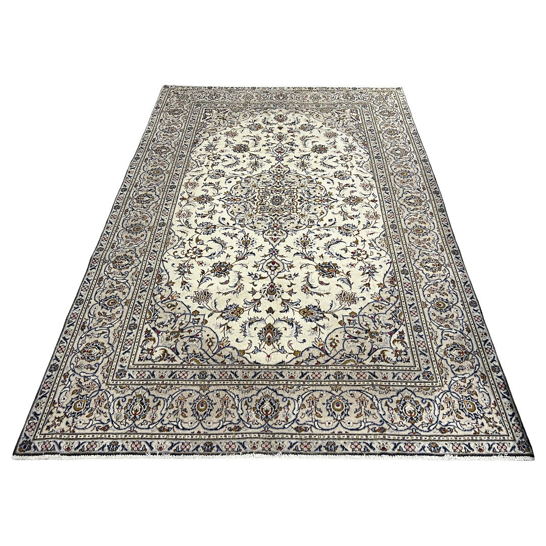 294 x 190 cm Hand-Knotted Floral Persian Kashan Cream Rug