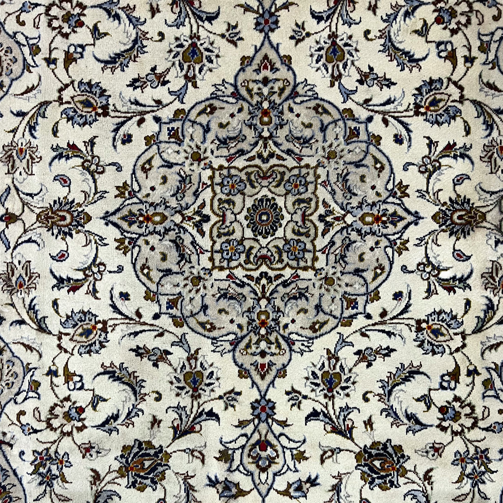 294 x 190 cm Hand-Knotted Floral Persian Kashan Cream Rug
