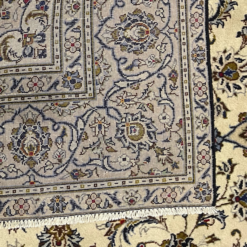 294 x 190 cm Hand-Knotted Floral Persian Kashan Cream Rug