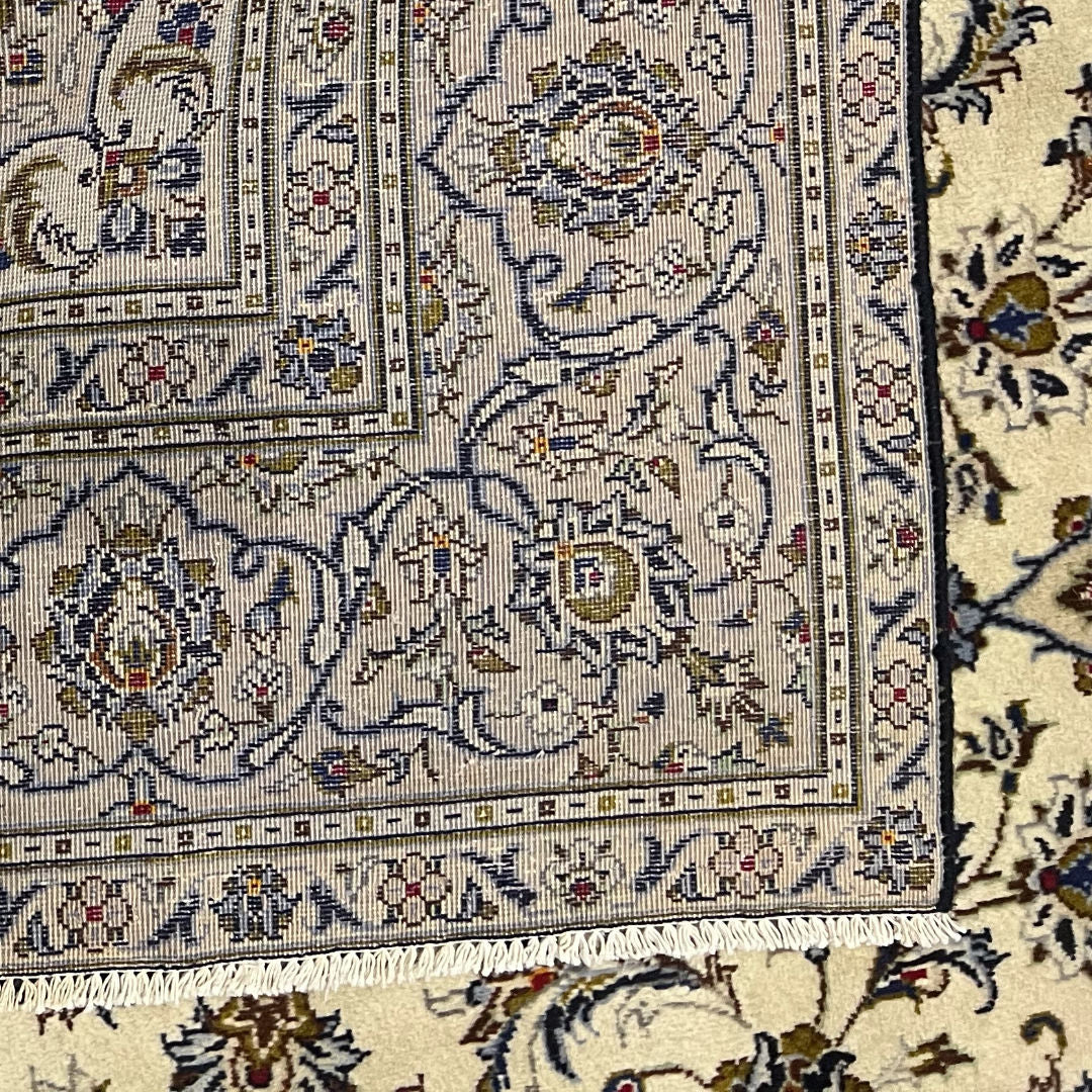 294 x 190 cm Hand-Knotted Floral Persian Kashan Cream Rug