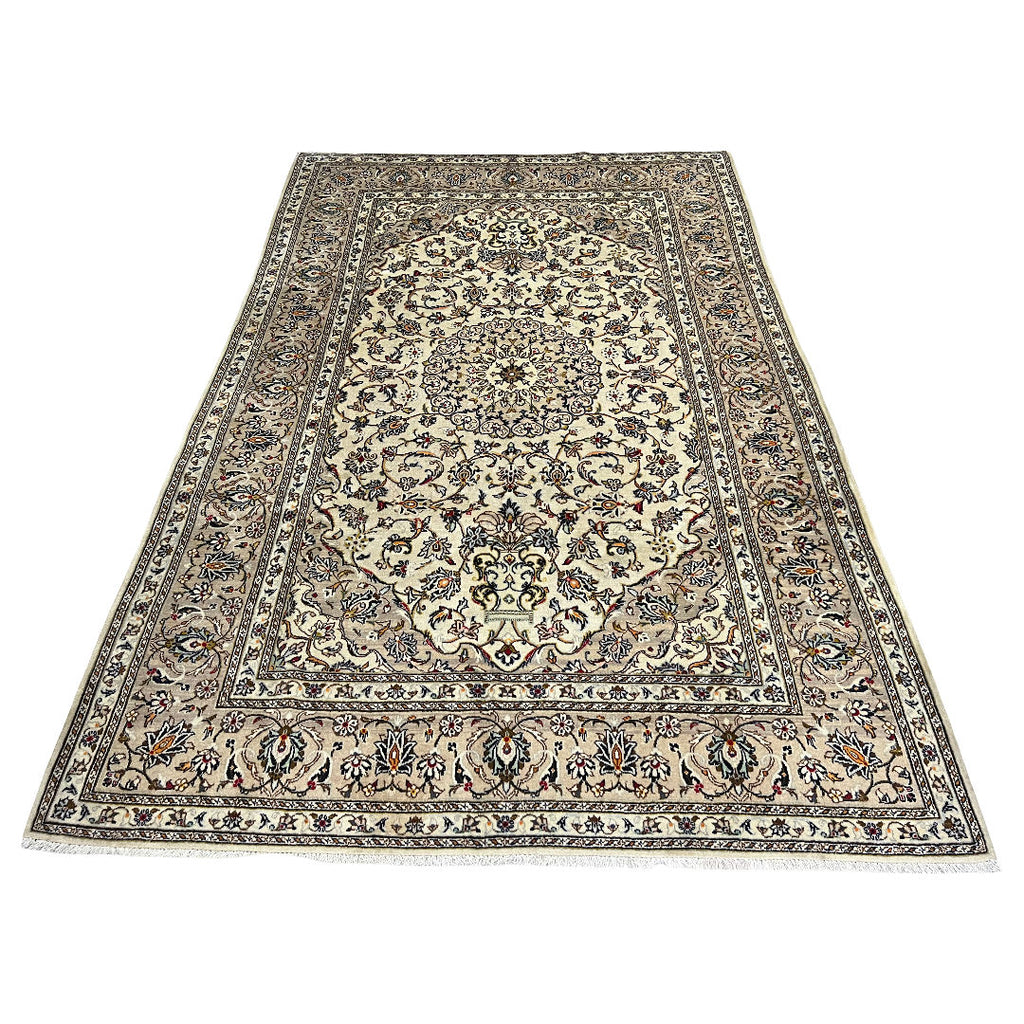 305 x 195 cm Hand-Knotted Floral Persian Kashan Cream Rug
