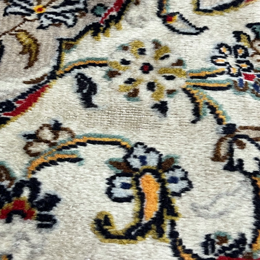305 x 195 cm Hand-Knotted Floral Persian Kashan Cream Rug