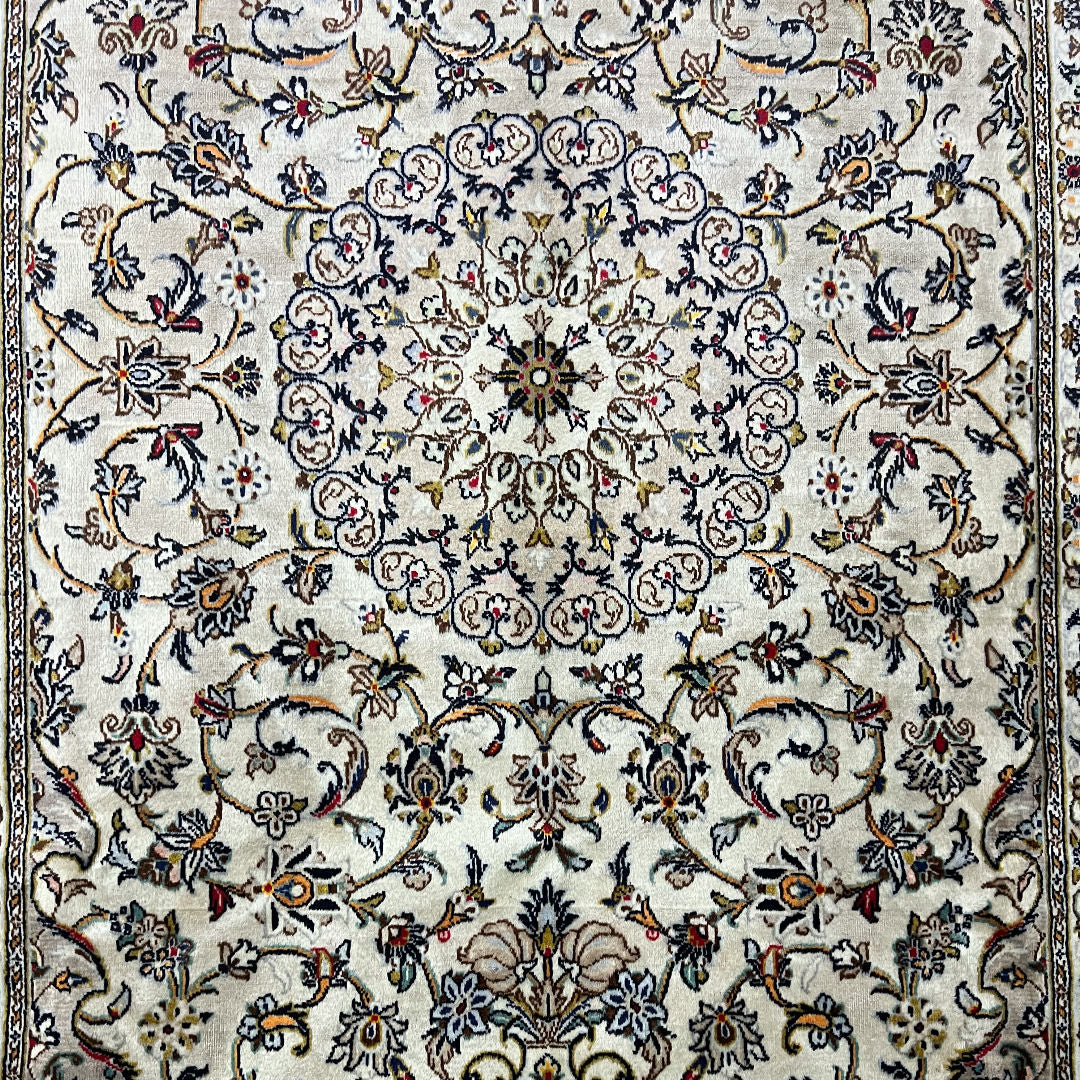 305 x 195 cm Hand-Knotted Floral Persian Kashan Cream Rug