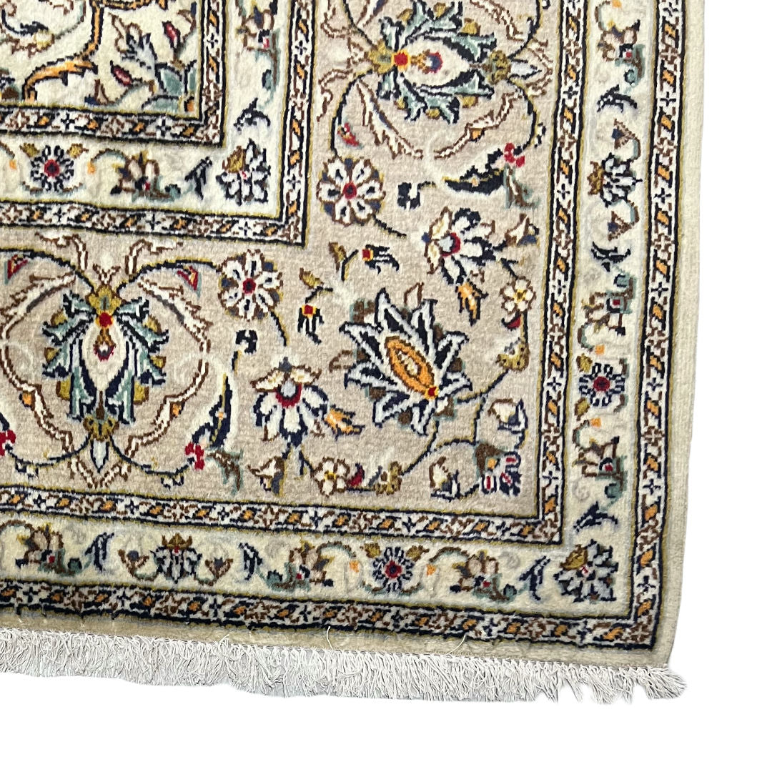 305 x 195 cm Hand-Knotted Floral Persian Kashan Cream Rug