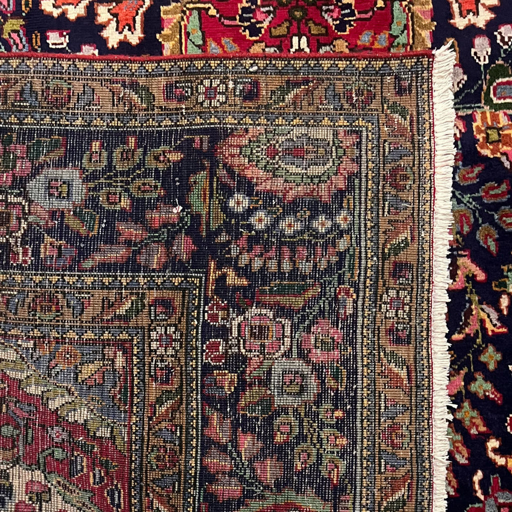 345 x 240 cm Hand-Knotted Persian Tabriz Rug