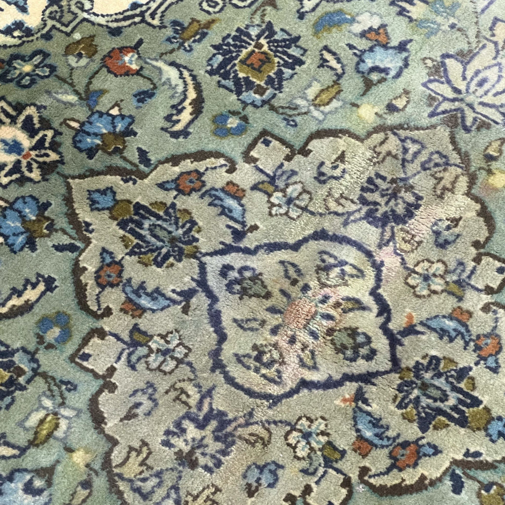 367 x 255 cm Hand-Knotted Persian Kashan Rug