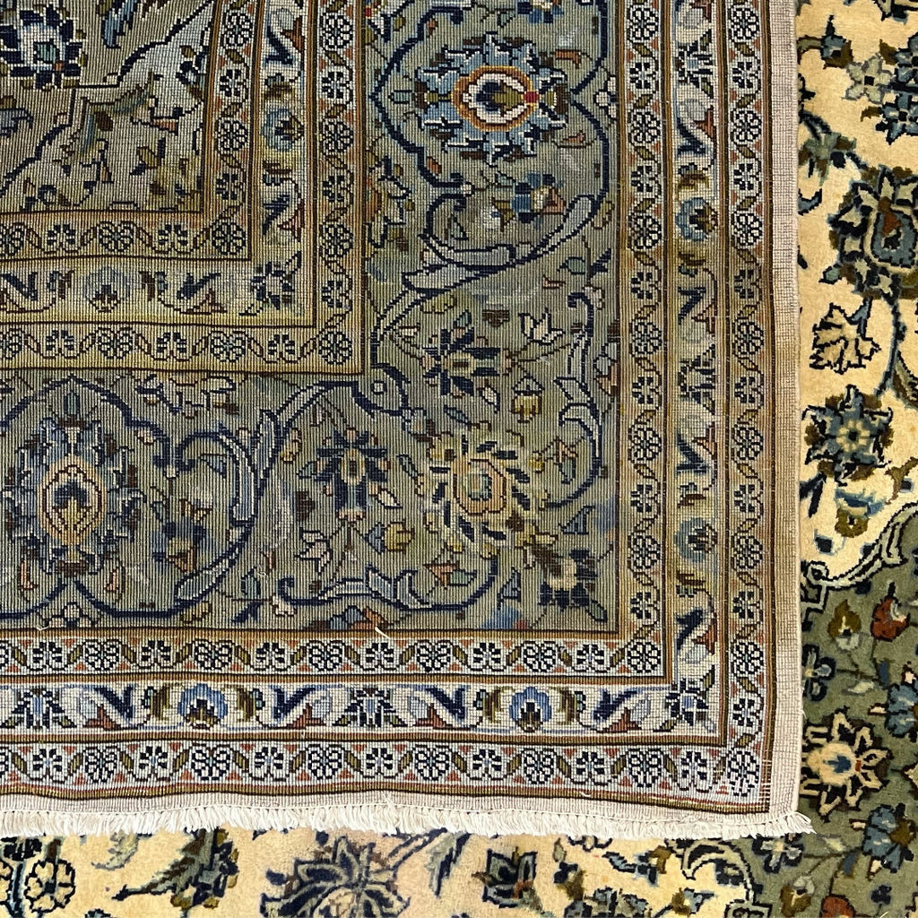 367 x 255 cm Hand-Knotted Persian Kashan Rug