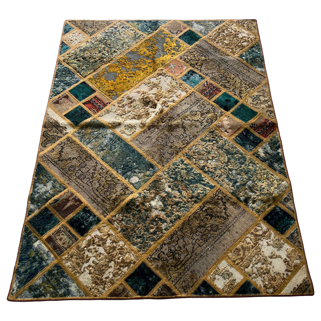 212 x 148 cm Hand-Knotted Ultra Vintage Persian Wool Rug