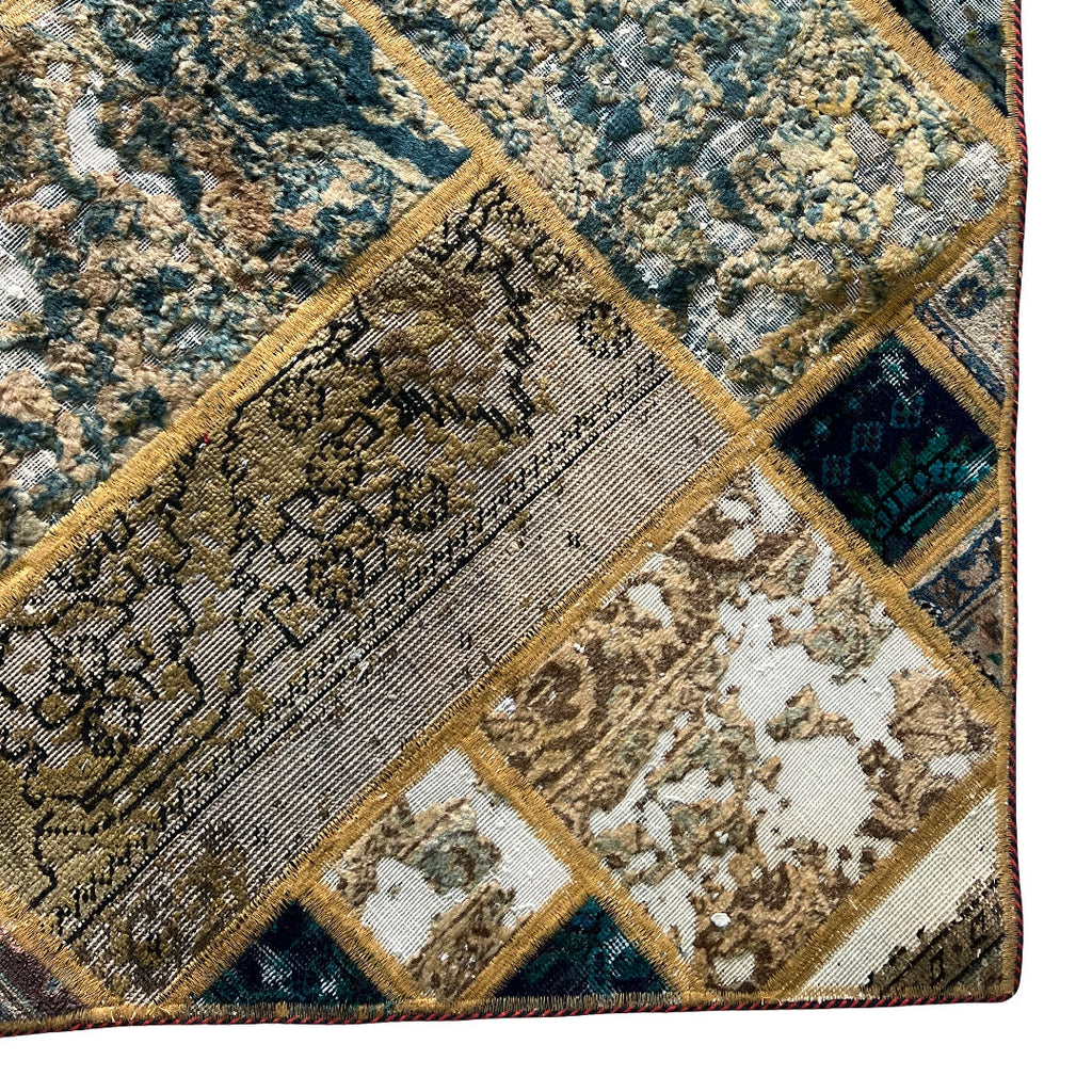 212 x 148 cm Hand-Knotted Ultra Vintage Persian Wool Rug