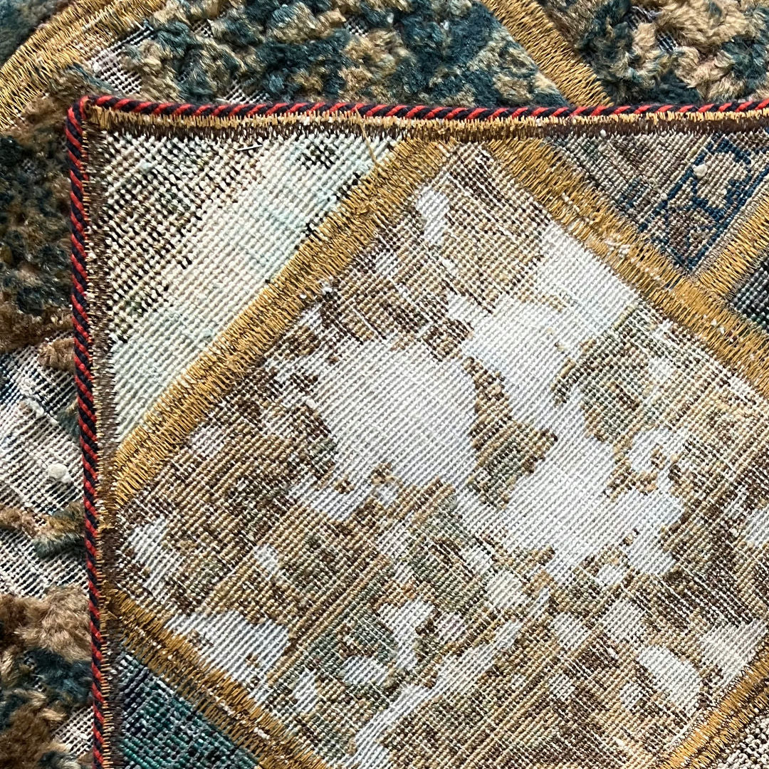 212 x 148 cm Hand-Knotted Ultra Vintage Persian Wool Rug
