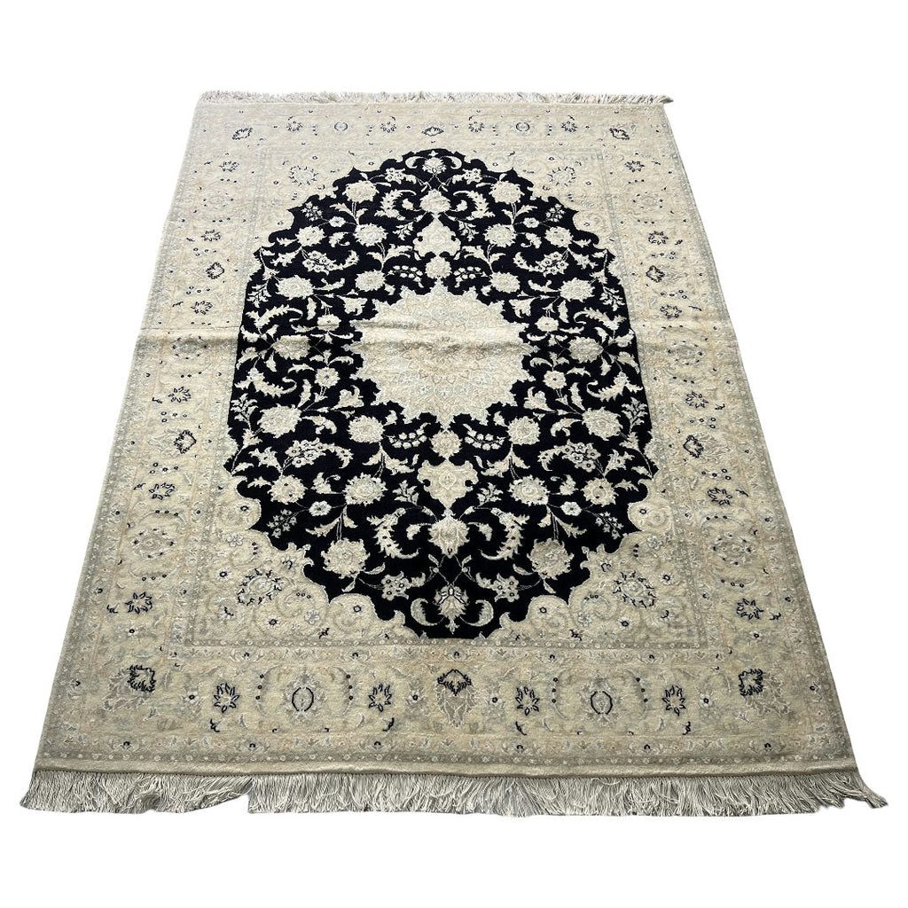 200 x 150 cm Hand-Knotted Persian Nain Nohla Wool & Silk Rug