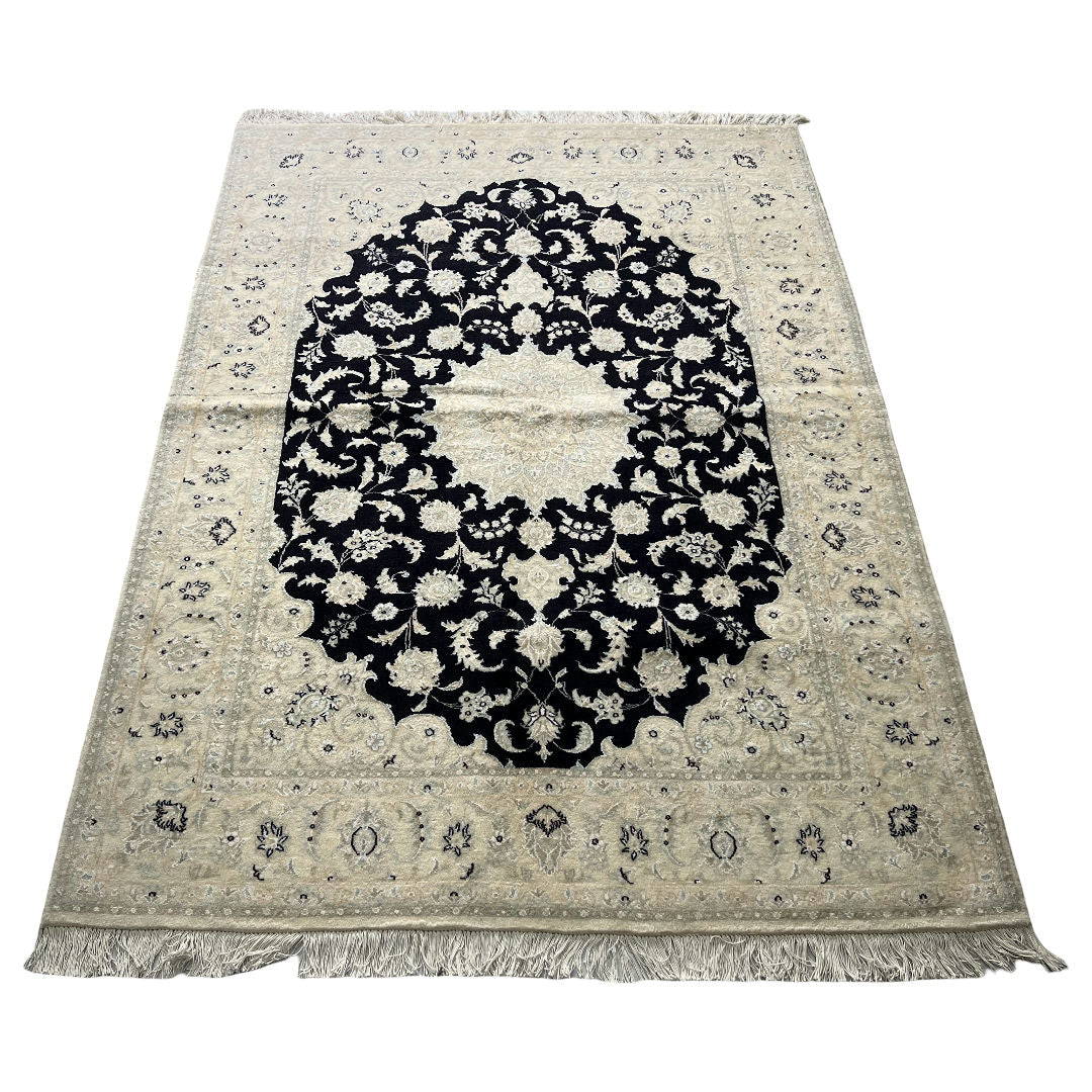 200 x 150 cm Hand-Knotted Persian Nain Nohla Wool & Silk Rug