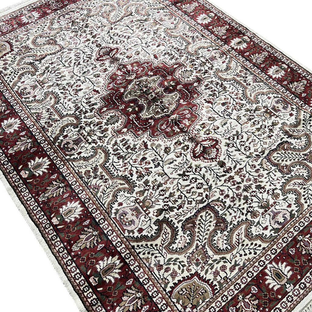 213 x 152 cm Hand-Woven Indian Silk Jaipur Oriental Rug