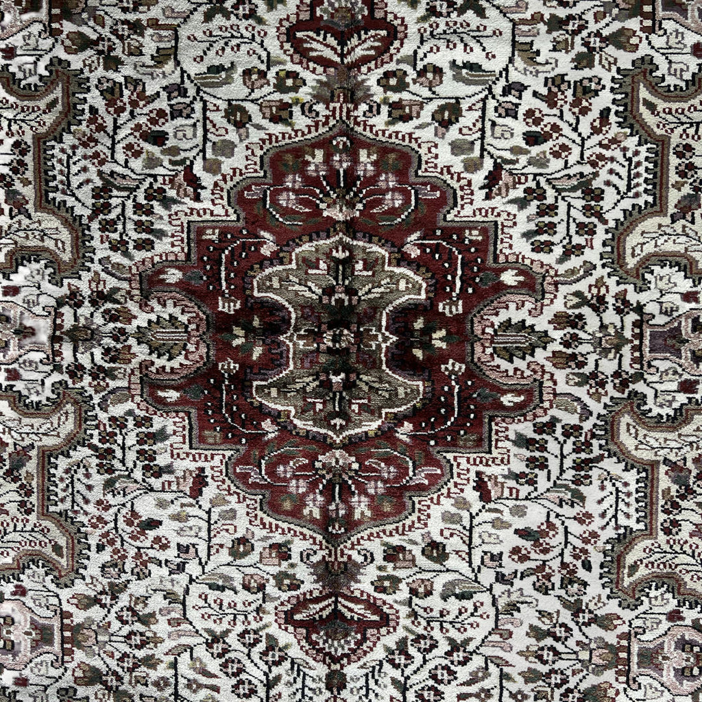 213 x 152 cm Hand-Woven Indian Silk Jaipur Oriental Rug