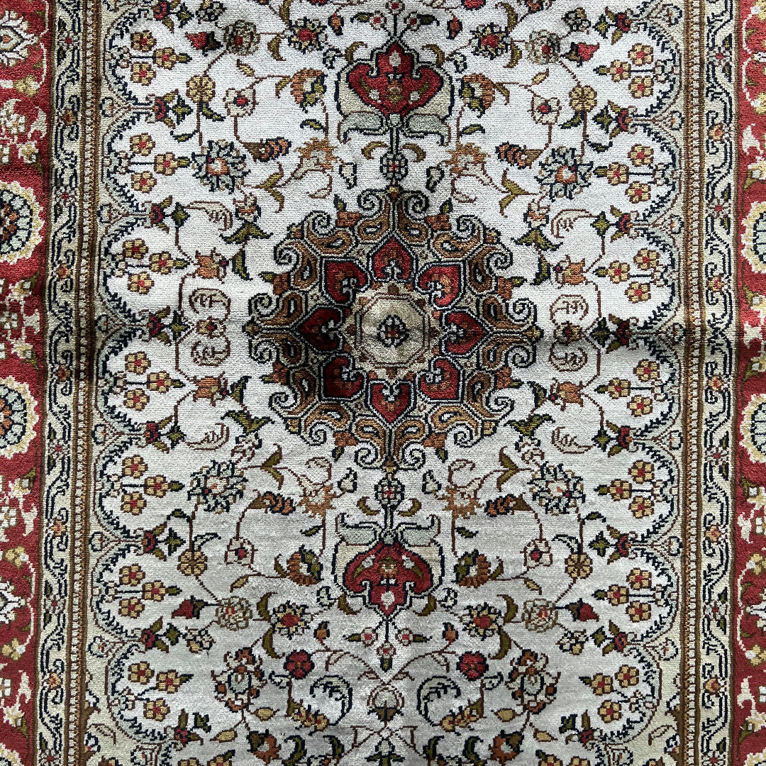 120 x 80 cm Hand-Woven Indian Silk Jaipur Oriental Rug