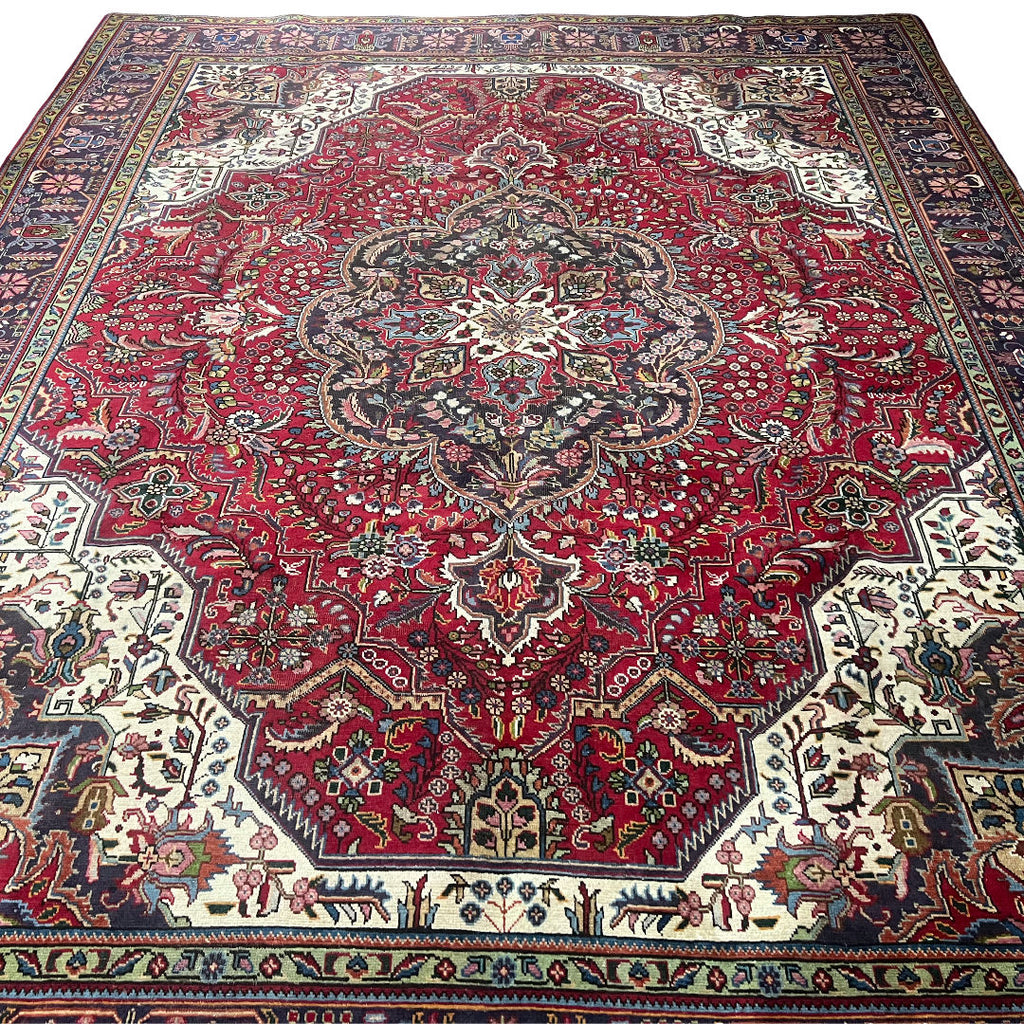 393 x 302 cm Hand-Knotted Persian Tabriz Rug