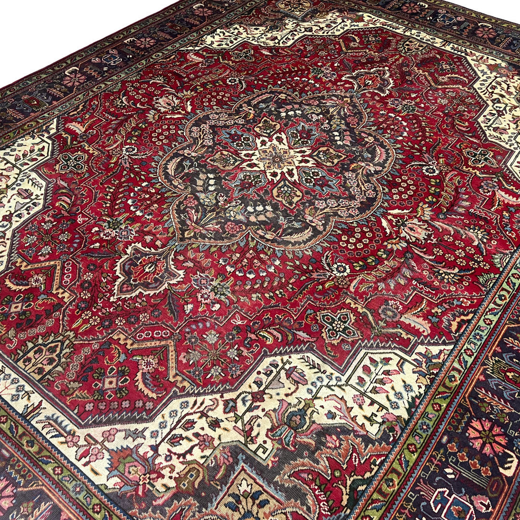 393 x 302 cm Hand-Knotted Persian Tabriz Rug
