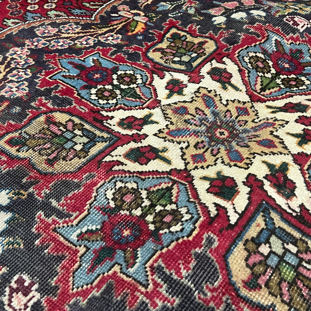 393 x 302 cm Hand-Knotted Persian Tabriz Rug