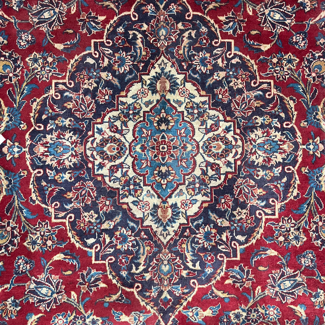 340 x 205 cm Hand-Knotted Persian Kashan Rug
