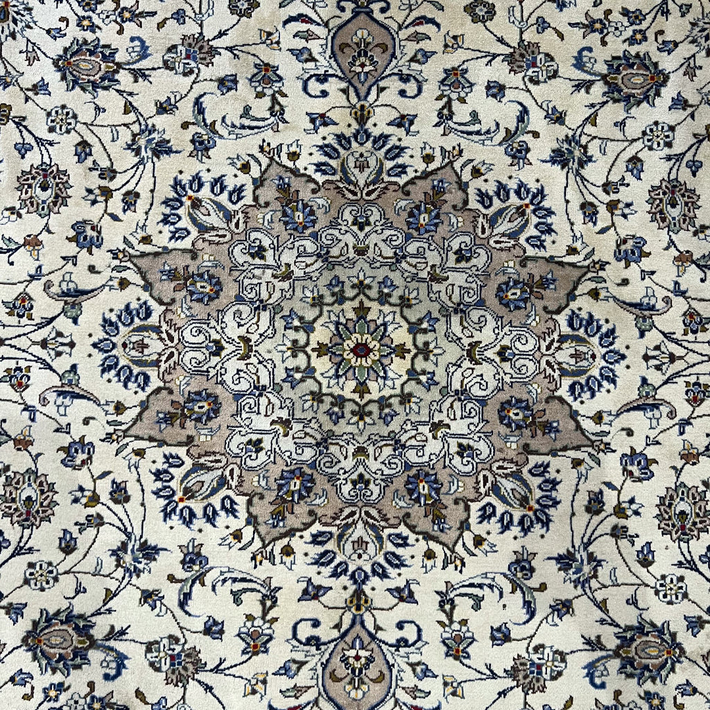 388 x 300 cm Hand-Knotted Persian Kashan Rug