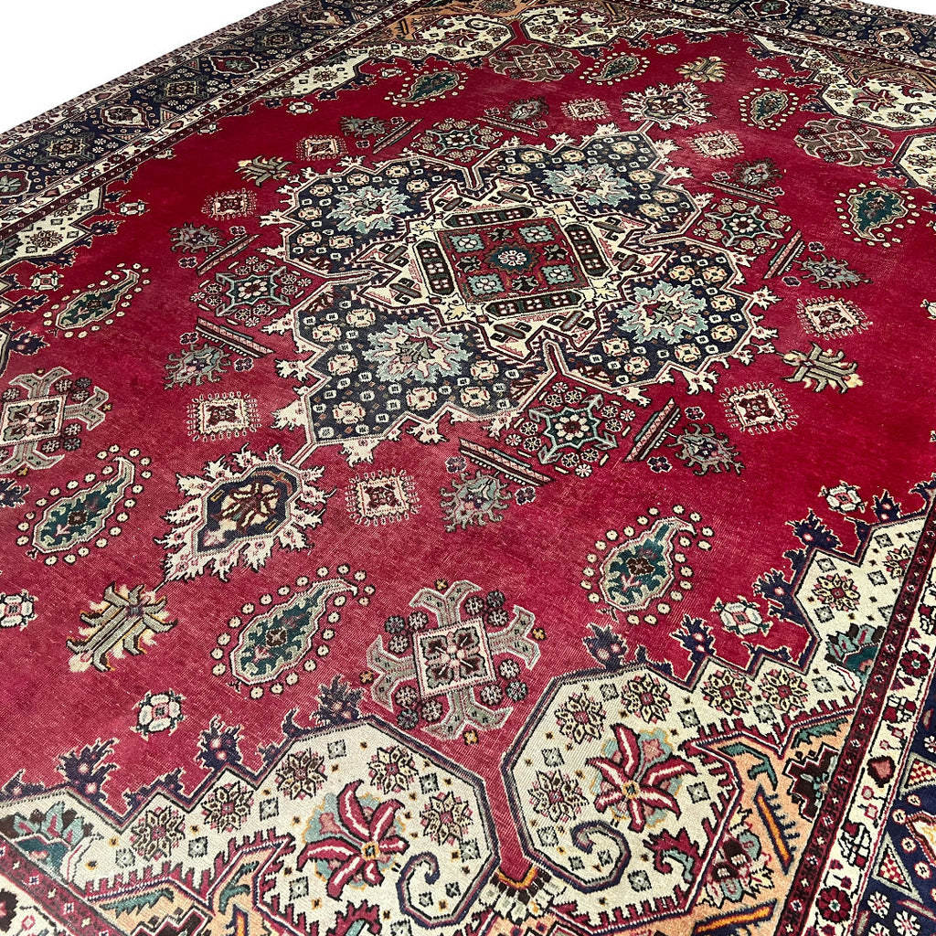 405 x 305 cm Hand-Knotted Vintage Persian Kashan Rug
