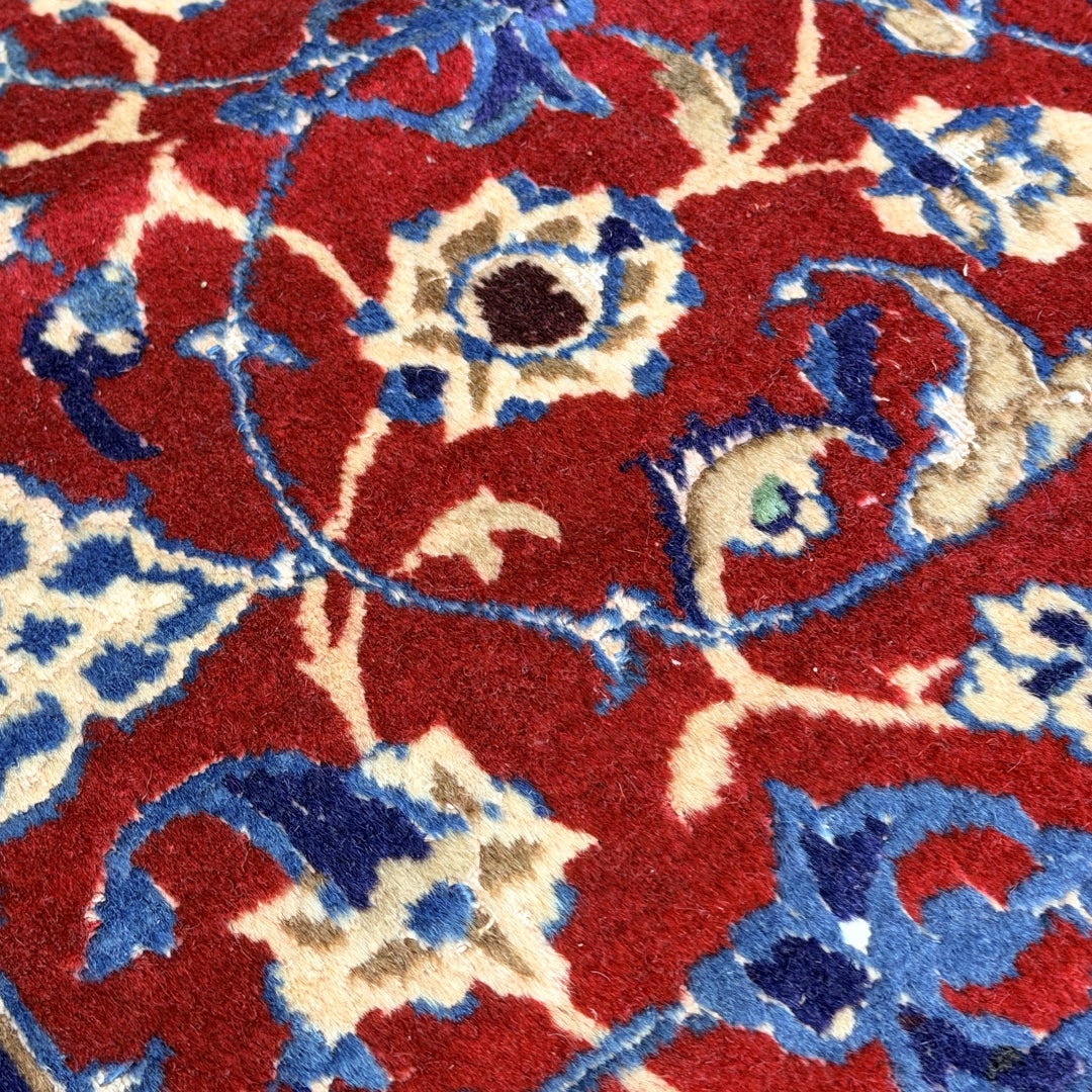 266 x 170 cm Persian Vintage Nain Red Medallion Rug