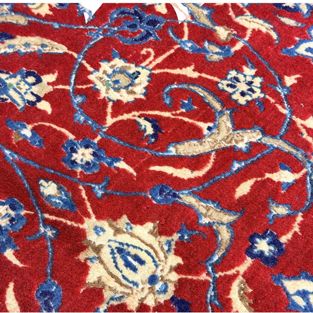266 x 170 cm Persian Vintage Nain Red Medallion Rug