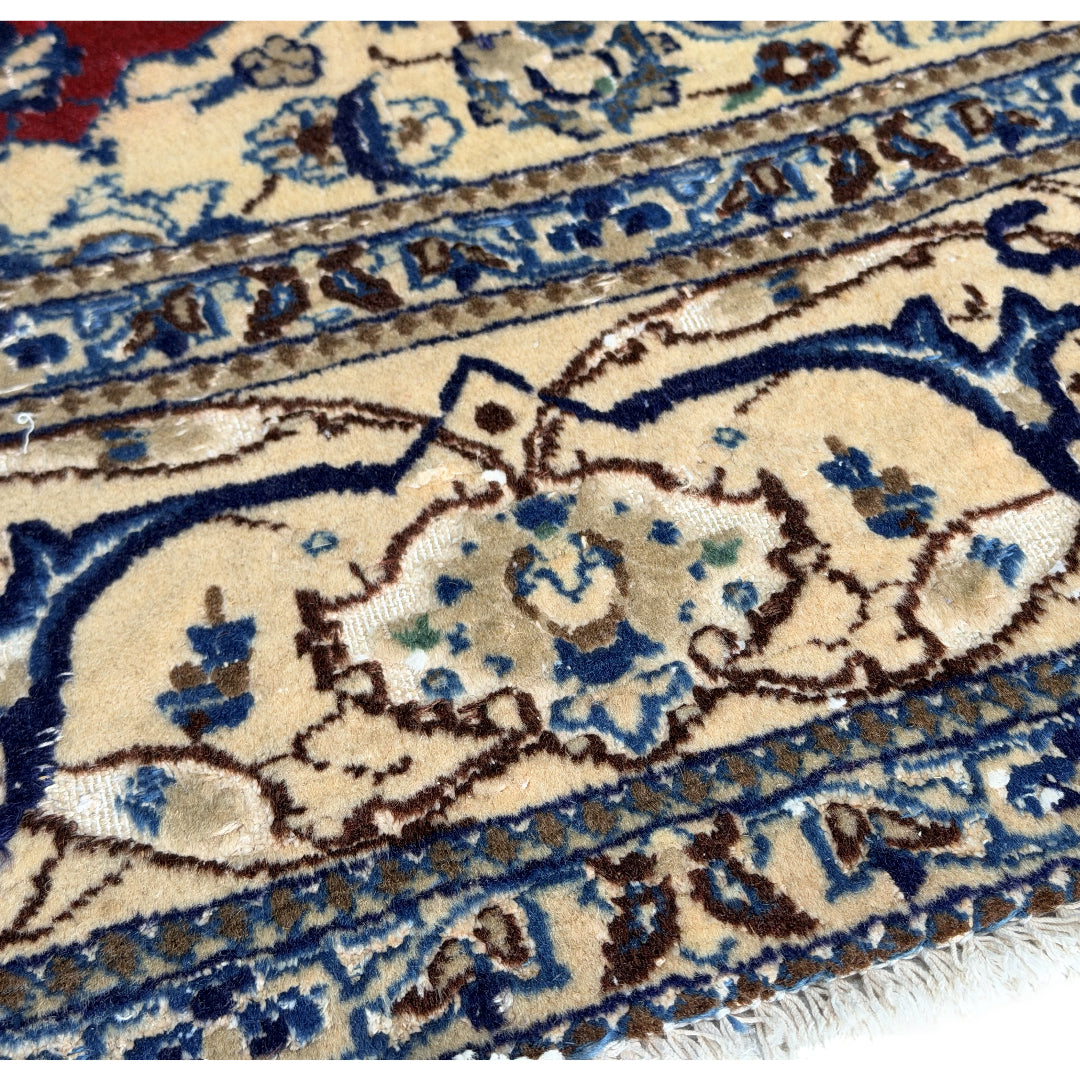 266 x 170 cm Persian Vintage Nain Red Medallion Rug